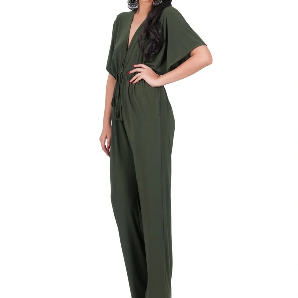 BEAUTIFUL V NECK JUMPSUIT - Picture 2 of 3